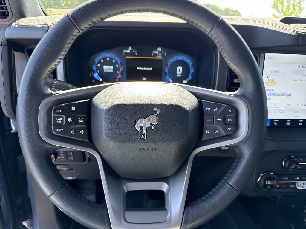 Used 2025 Ford Bronco Badlands image 24