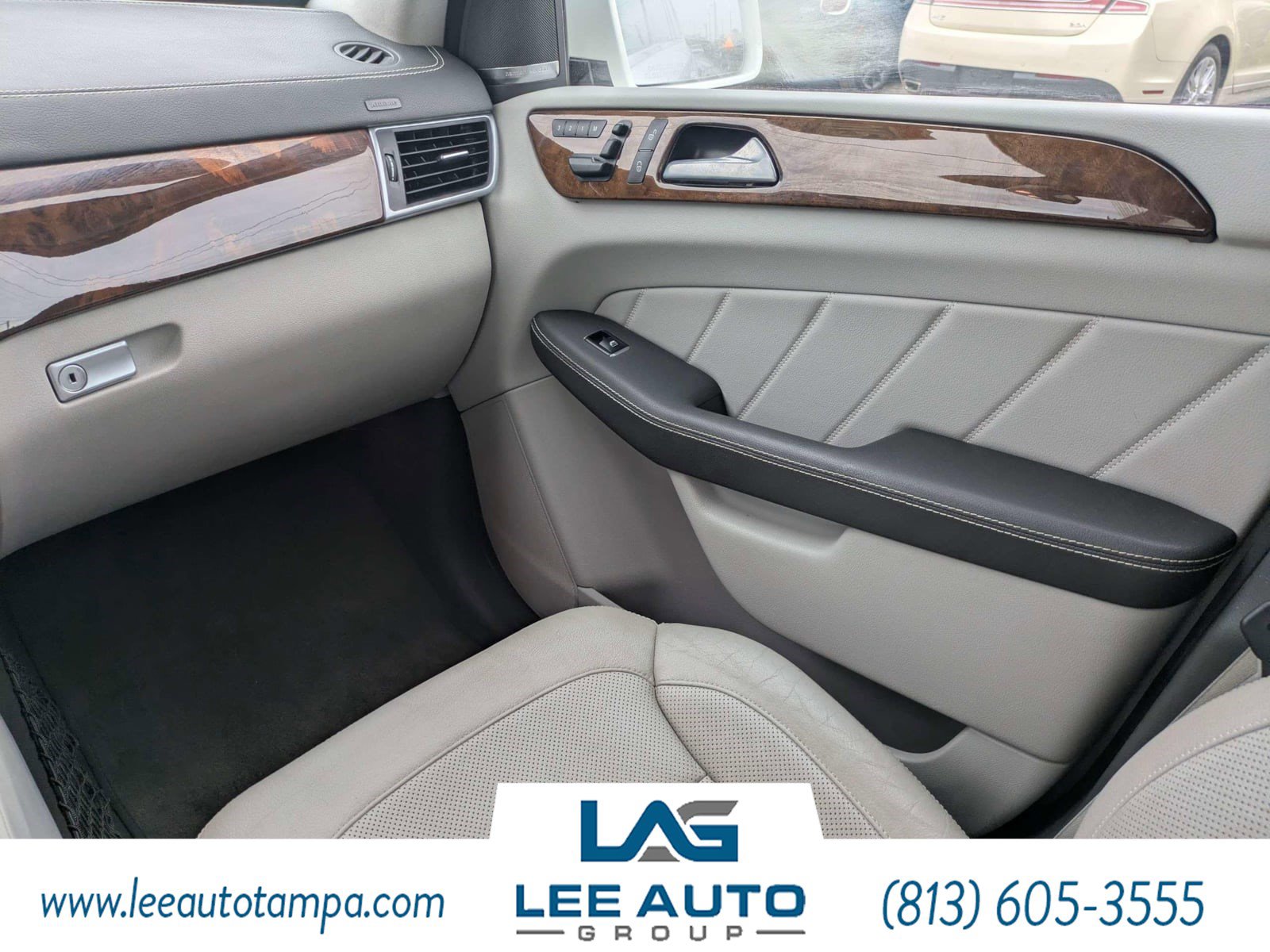 Used 2015 Mercedes-Benz GL 320 BlueTEC 4MATIC w/ Premium I Package image 16