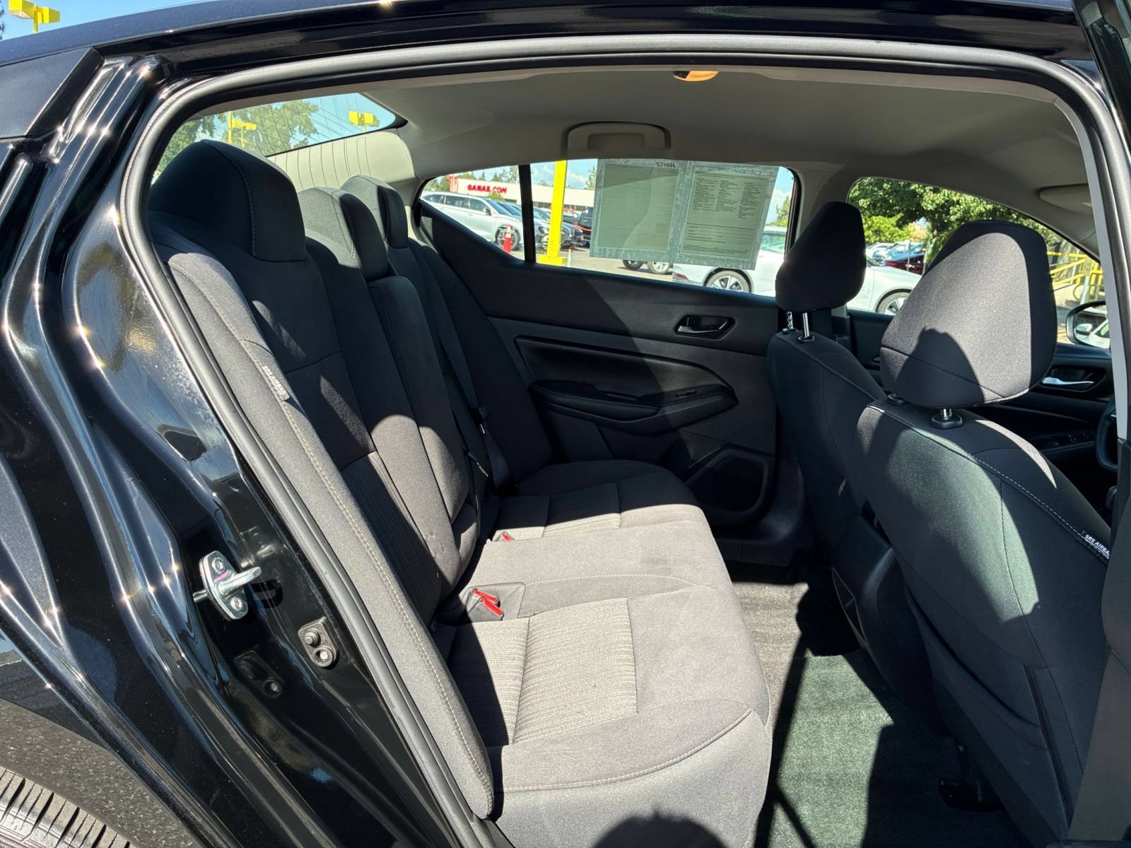 Used 2025 Nissan Altima 2.5 SV FWD image 24