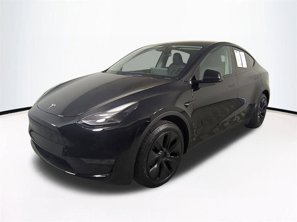Used 2024 Tesla Model Y Long Range AWD/4WD image 9