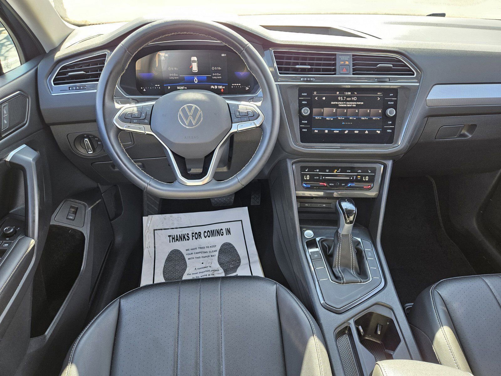 Used 2024 Volkswagen Tiguan SE image 12