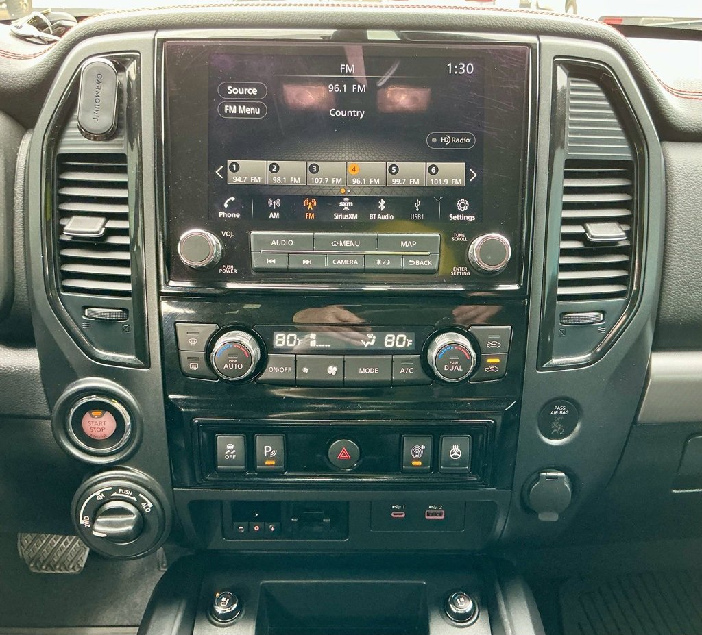 Used 2021 Nissan Titan PRO-4X w/ Pro-4x Convenience Package image 32