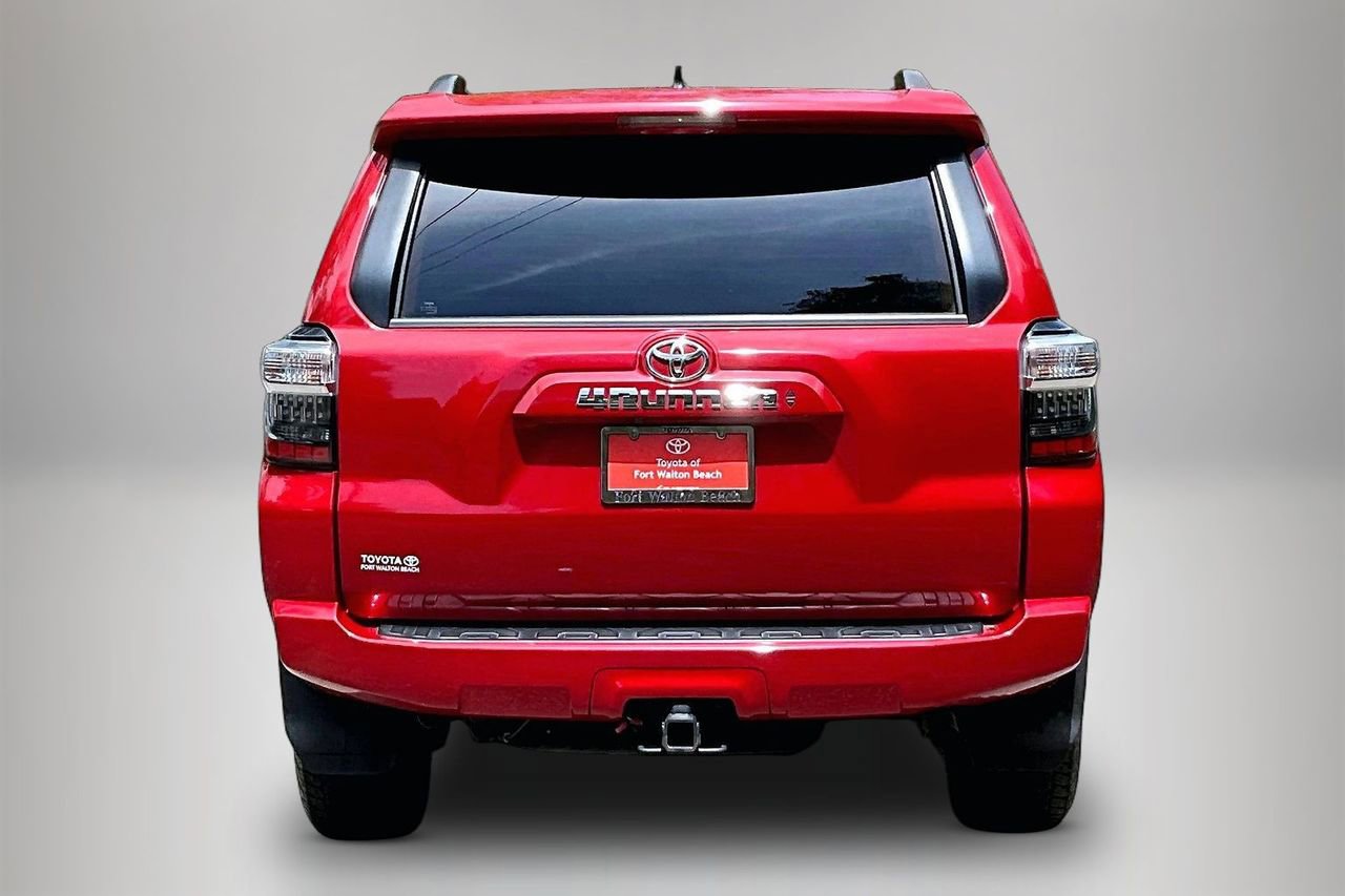 Used 2022 Toyota 4Runner SR5 AWD/4WD image 6