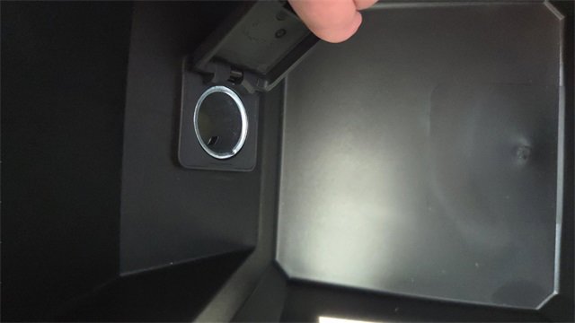 New 2026 GMC Canyon Elevation w/ Convenience Package image 32