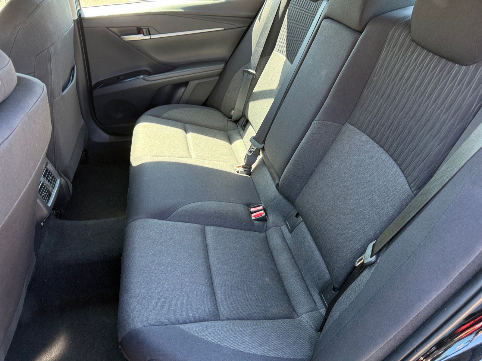 Used 2025 Toyota Camry LE FWD image 17