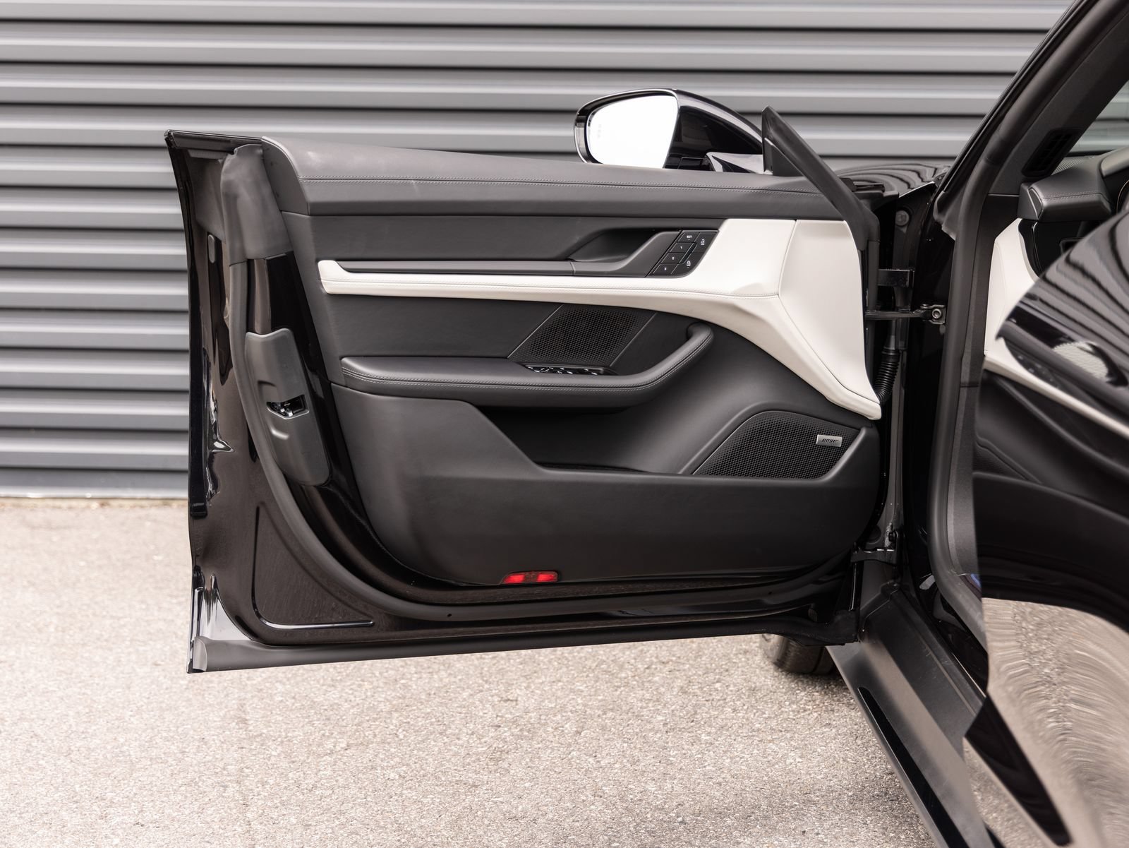 New 2026 Porsche Taycan AWD/4WD image 19