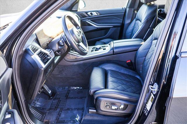 Used 2025 BMW X7 xDrive40i image 12