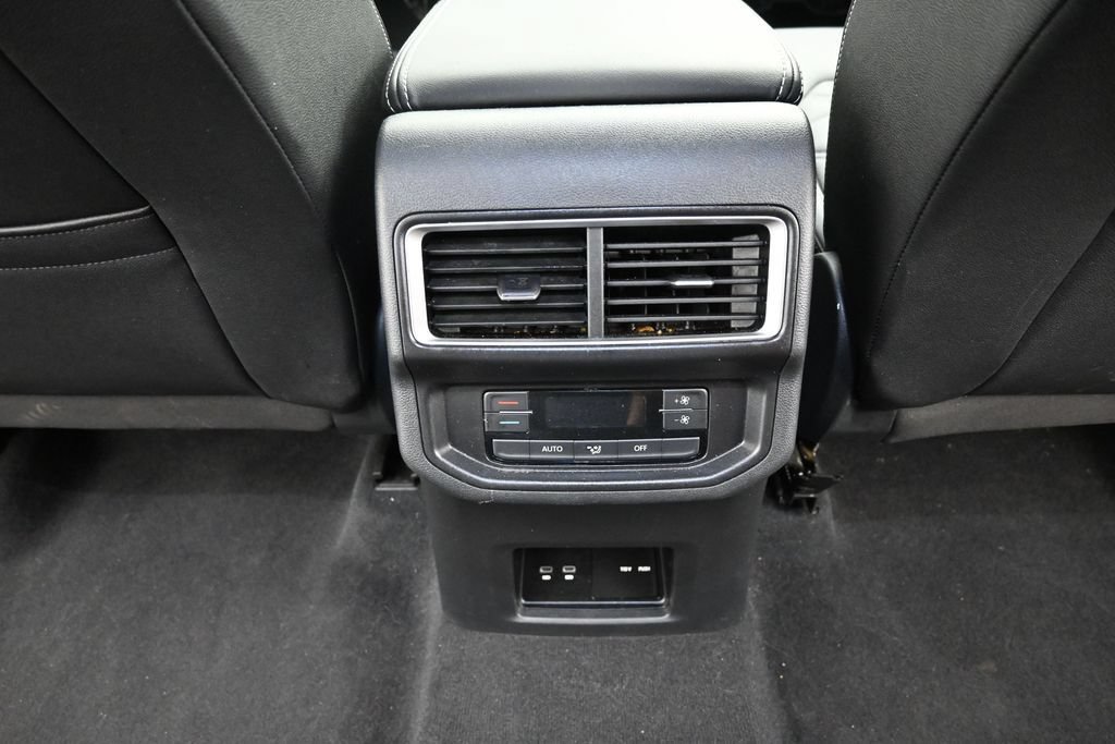 Used 2025 Volkswagen Atlas SE FWD image 20