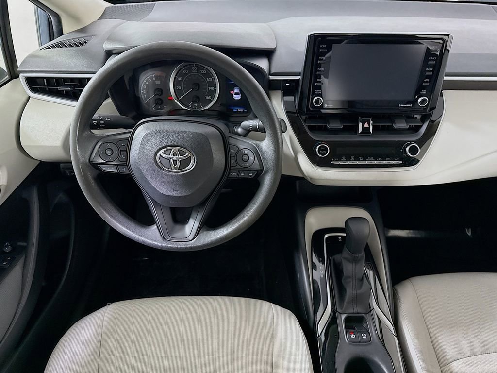 Certified 2022 Toyota Corolla LE image 4
