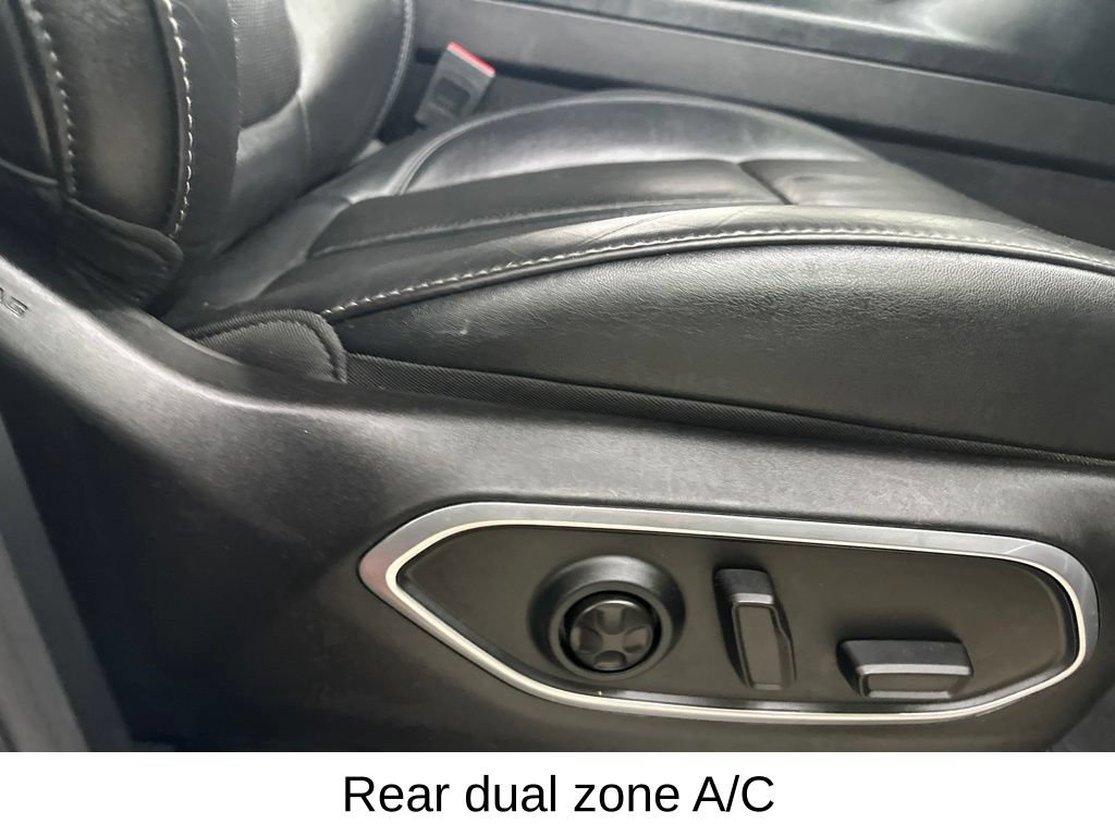 Used 2022 Jeep Wagoneer Series II AWD/4WD image 23