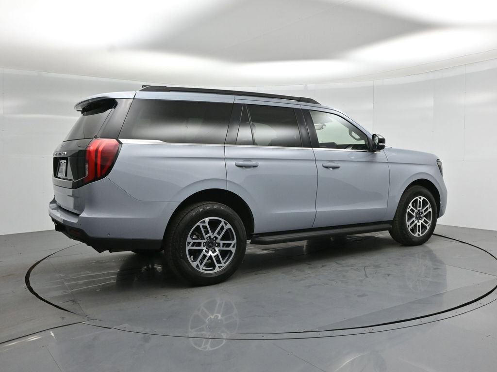 Certified 2025 Ford Expedition Active image 27