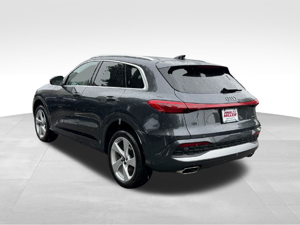 Used 2025 Audi Q5 Premium Plus w/ Premium Plus AWD/4WD image 5