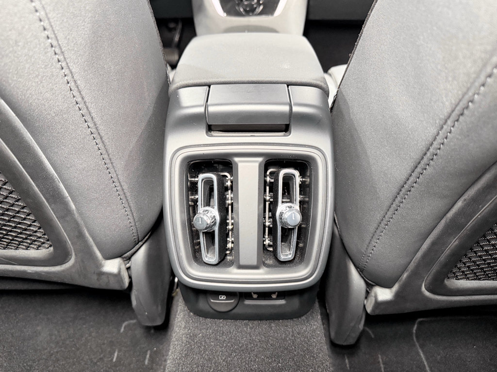 Used 2021 Polestar Polestar 2 AWD/4WD image 20