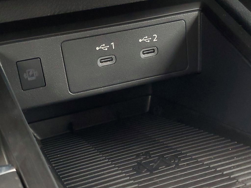 New 2026 Nissan Kicks SV w/ Cold Weather Package FWD image 20