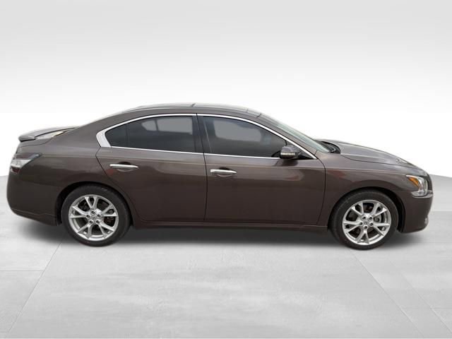 Used 2012 Nissan Maxima 3.5 SV w/ Premium Pkg FWD image 2
