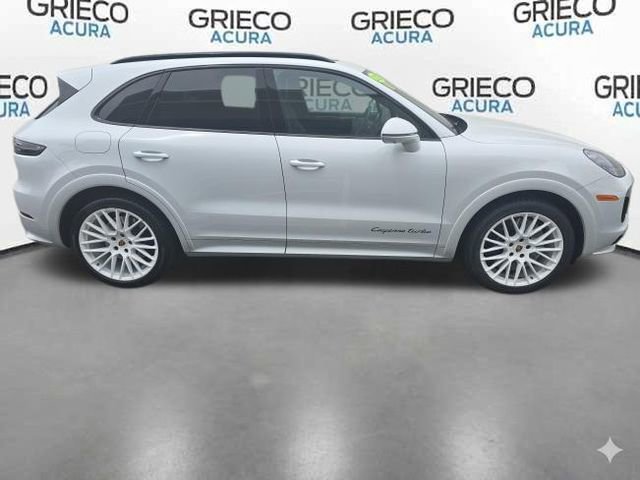 Used 2023 Porsche Cayenne Turbo AWD/4WD image 8