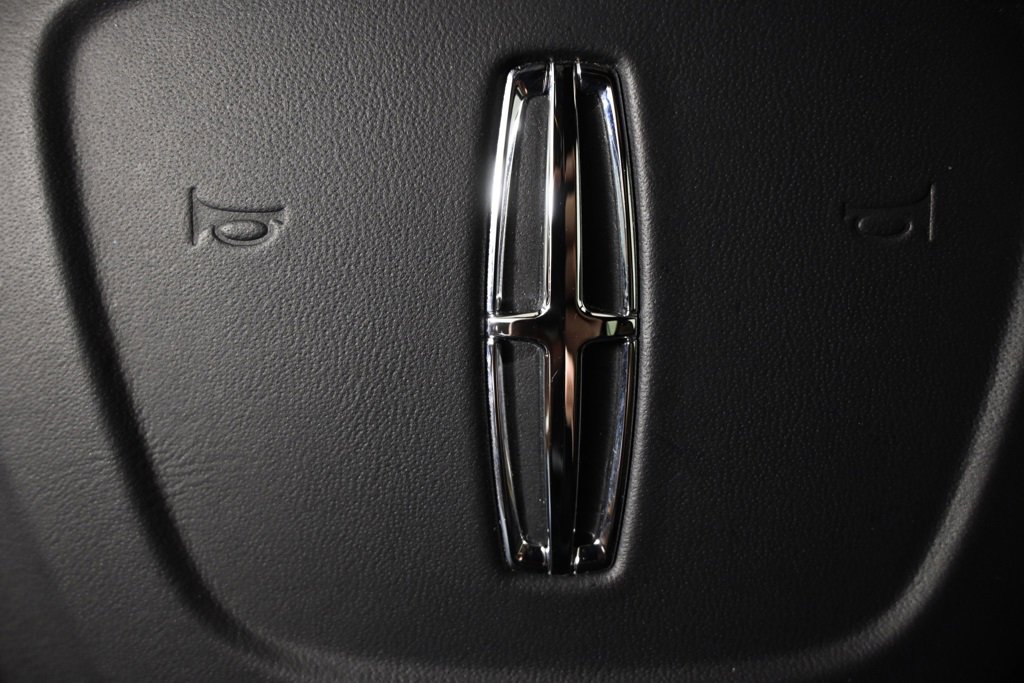 Certified 2024 Lincoln Navigator Reserve w/ Equipment Group 201A image 38