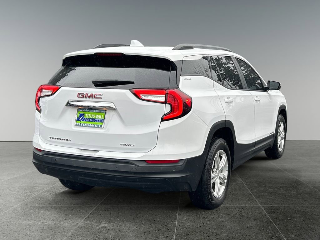Used 2022 GMC Terrain SLE w/ Driver Convenience Package image 7