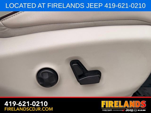 Used 2019 Chrysler Pacifica Limited FWD image 17