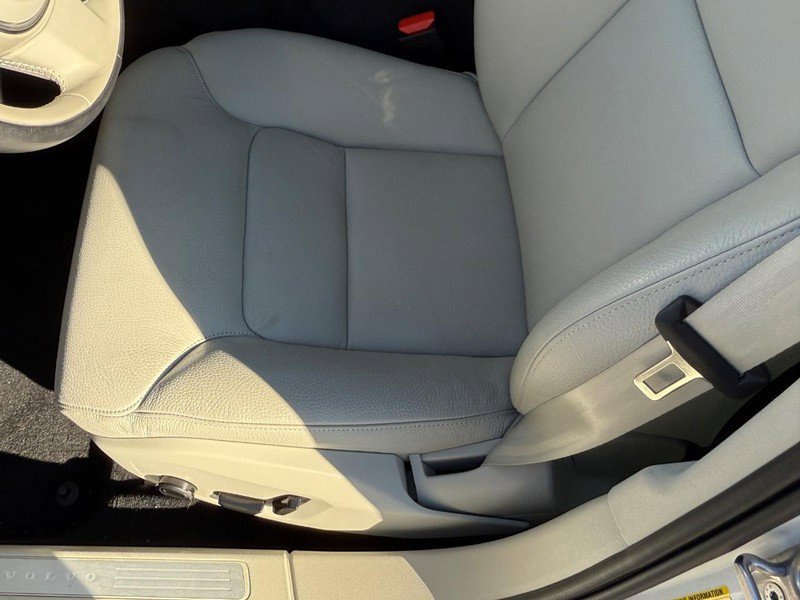 Certified 2024 Volvo S60 B5 Plus image 16
