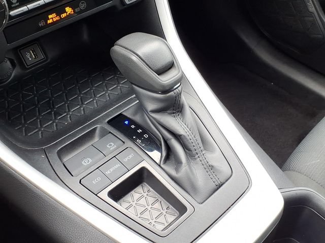 Used 2025 Toyota RAV4 XLE FWD image 29
