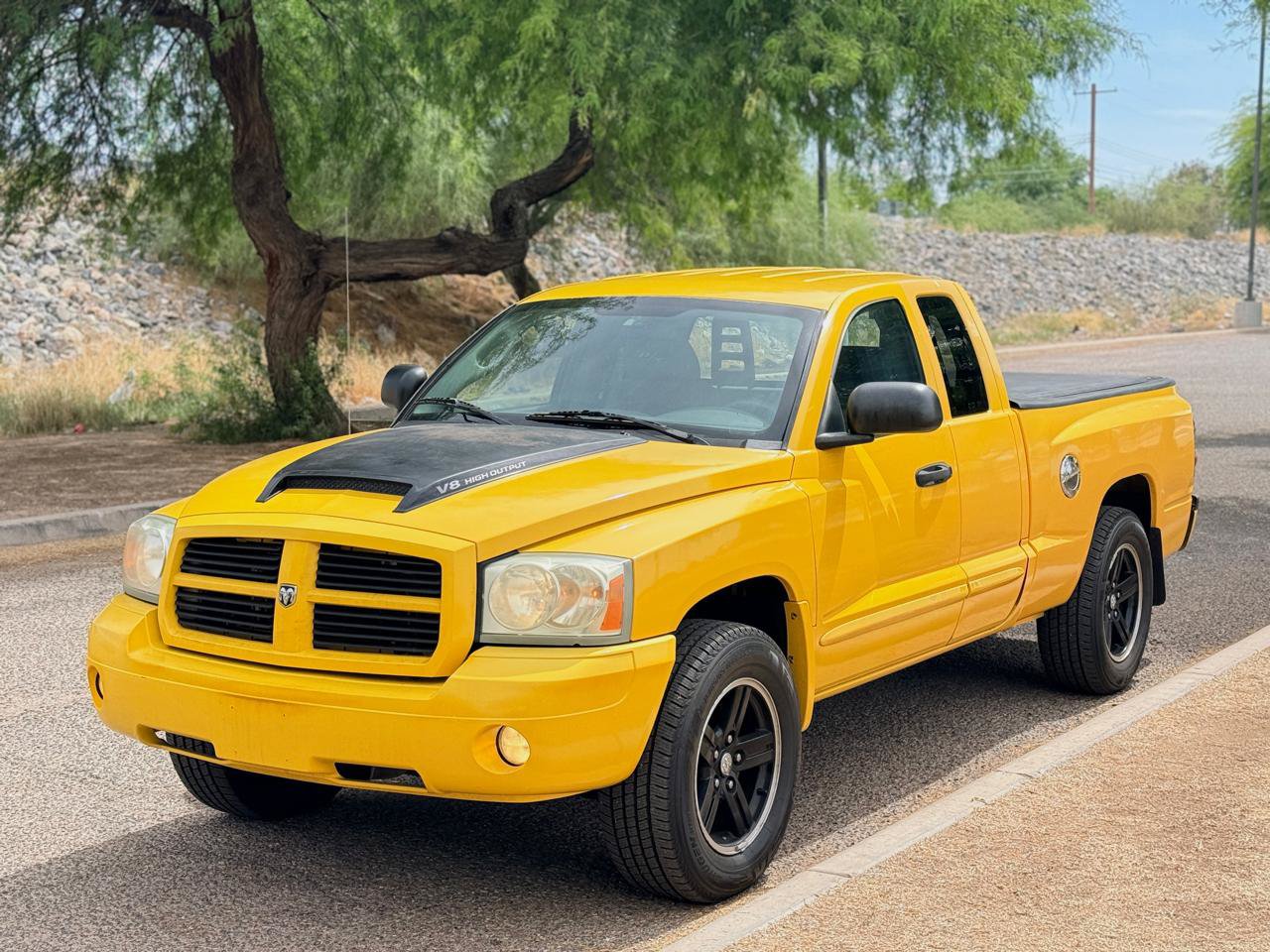 Used 2006 Dodge Dakota SLT w/ R/T Group AWD/4WD image 1