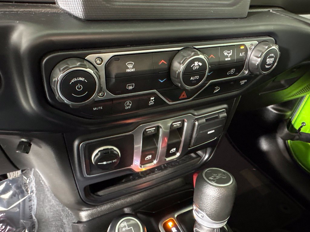 Used 2019 Jeep Wrangler Sport AWD/4WD image 36