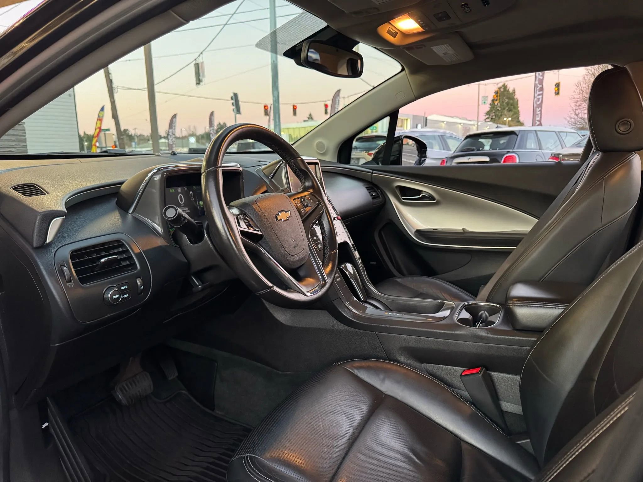 Used 2012 Chevrolet Volt Premium w/ Premium Trim Package image 16