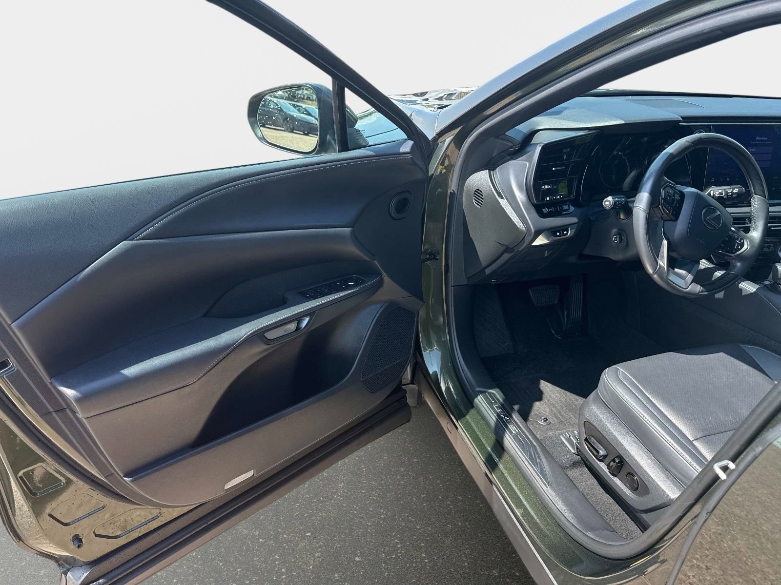 Used 2024 Lexus RX 350 Premium w/ Convenience Package image 16