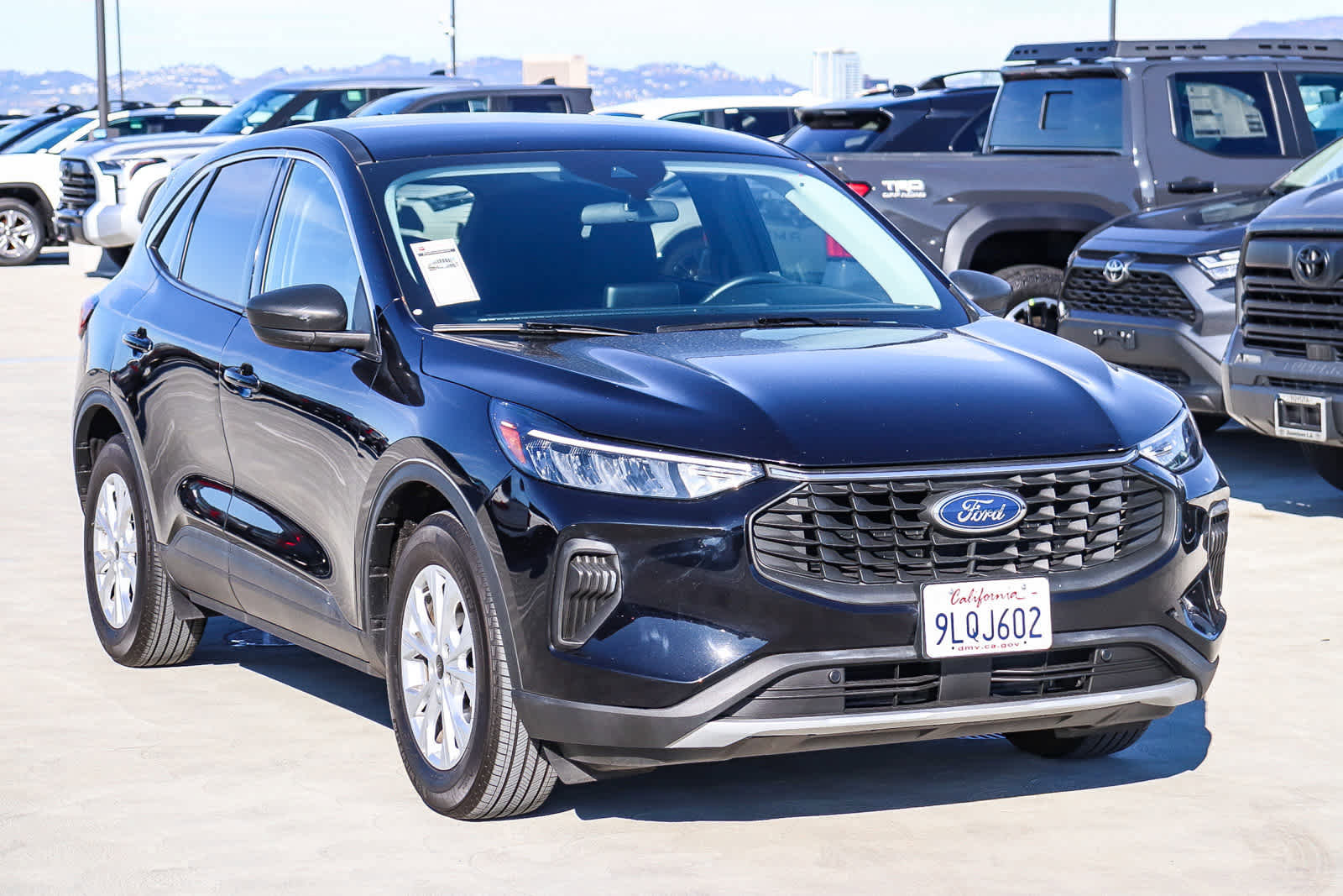 Used 2024 Ford Escape Active image 3