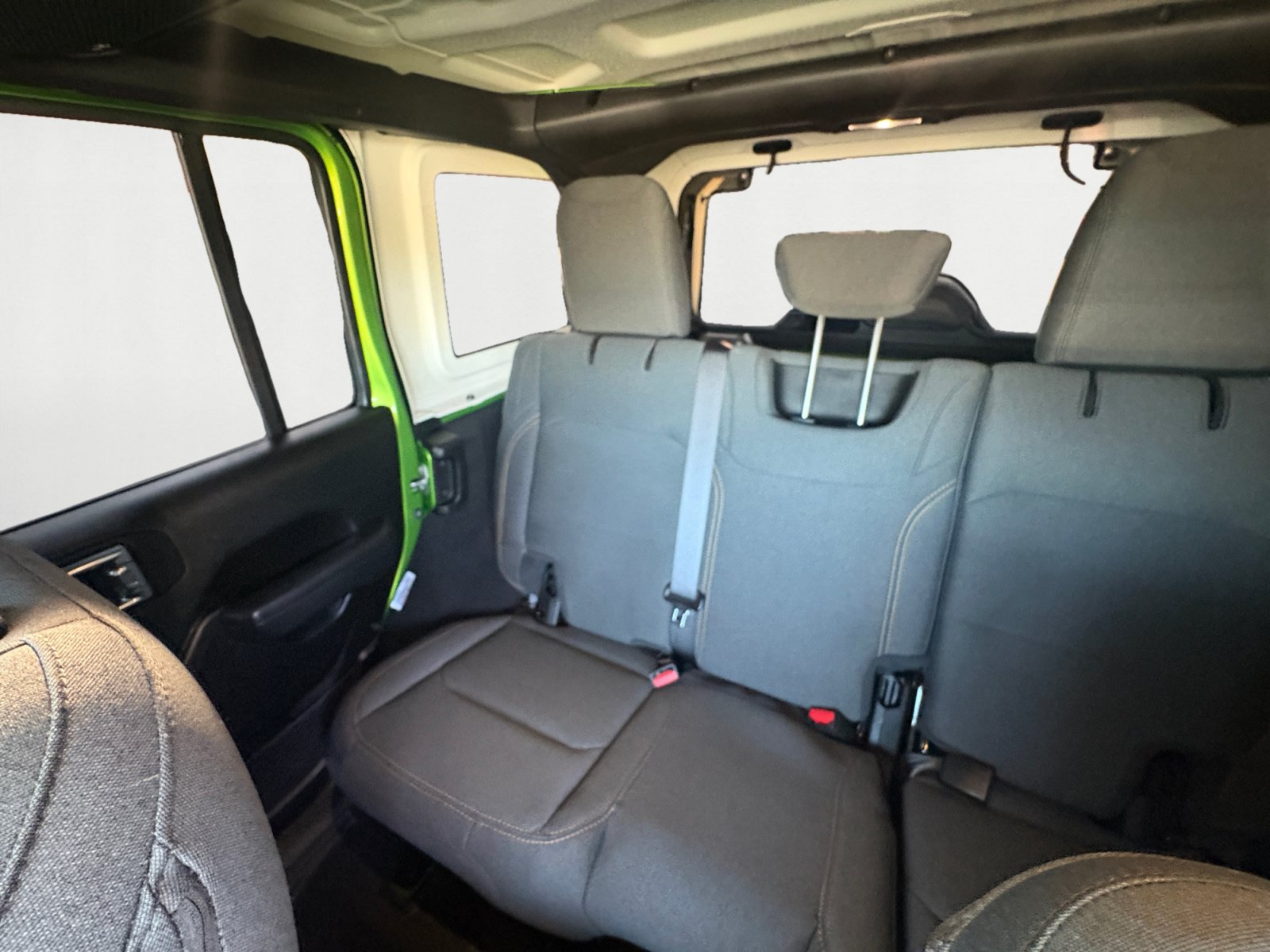 Used 2025 Jeep Wrangler Unlimited Sport AWD/4WD image 13