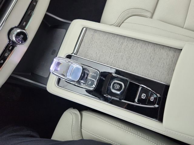 New 2026 Volvo XC90 B6 Ultra image 26