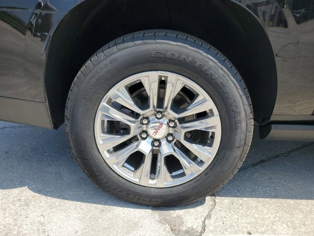New 2026 GMC Yukon XL Denali w/ Sun & Power Step Package RWD image 6