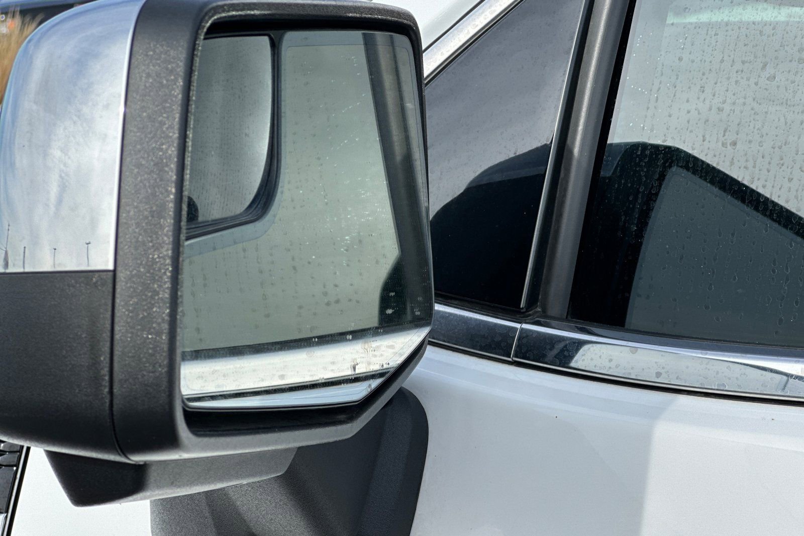 Used 2025 GMC Sierra 1500 SLT image 50