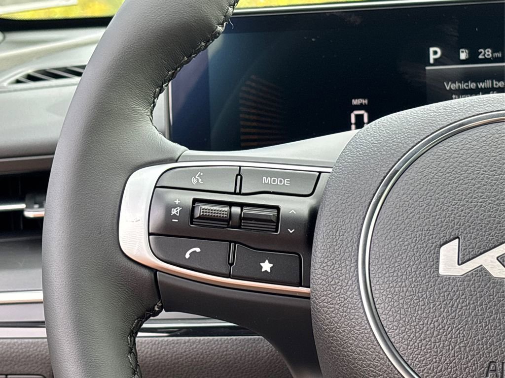 New 2025 Kia K5 GT-Line image 18