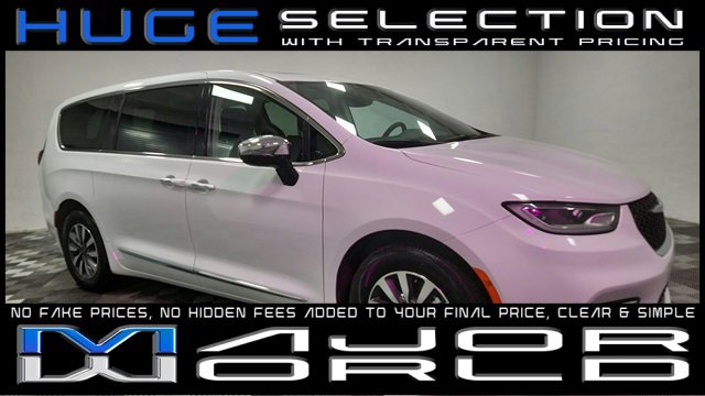 Used 2023 Chrysler Pacifica Limited
