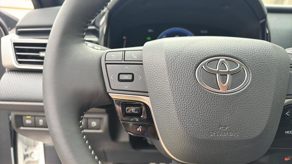 Certified 2025 Toyota Camry SE image 21