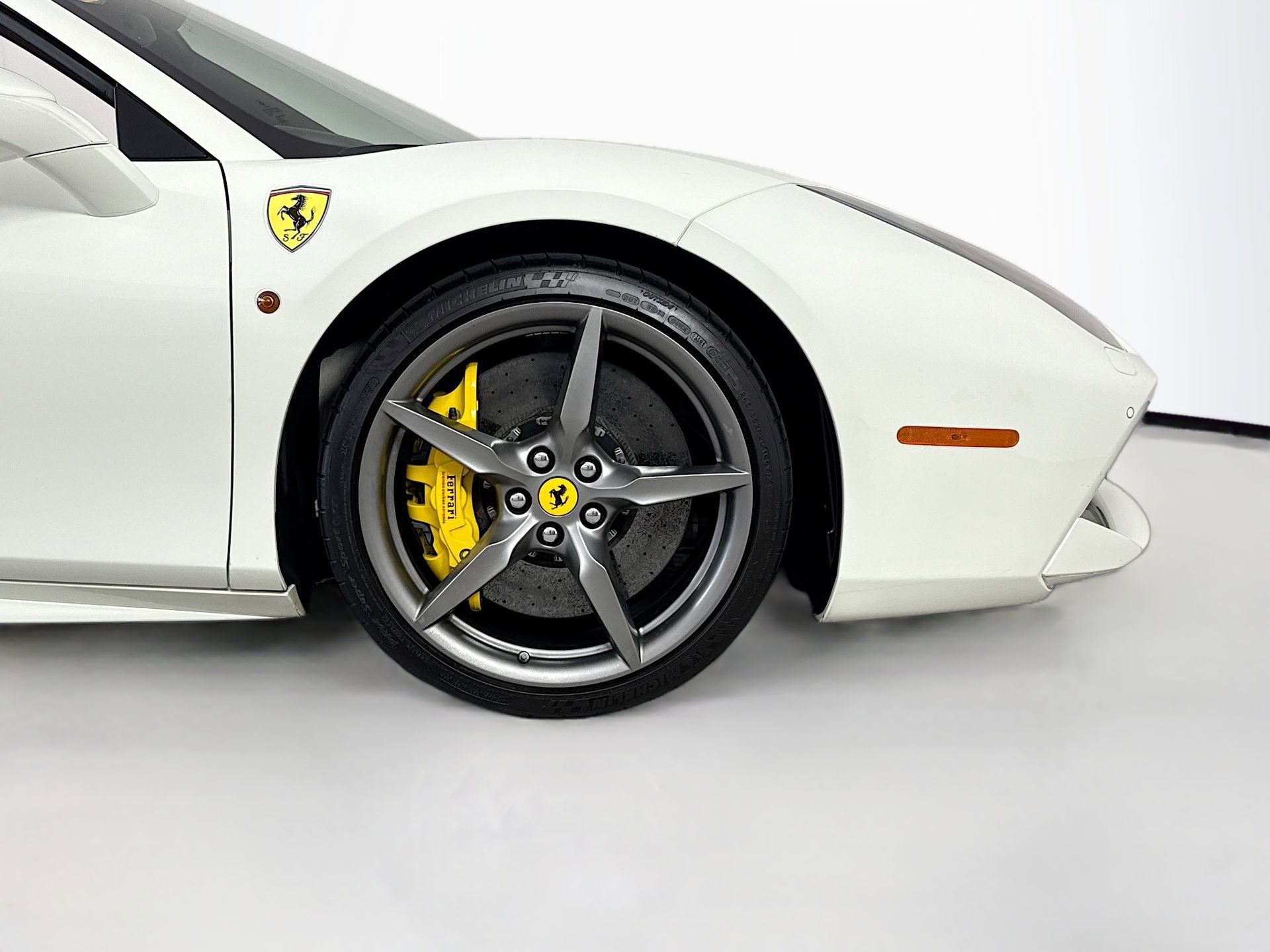 Certified 2018 Ferrari 488 Spider Base image 26
