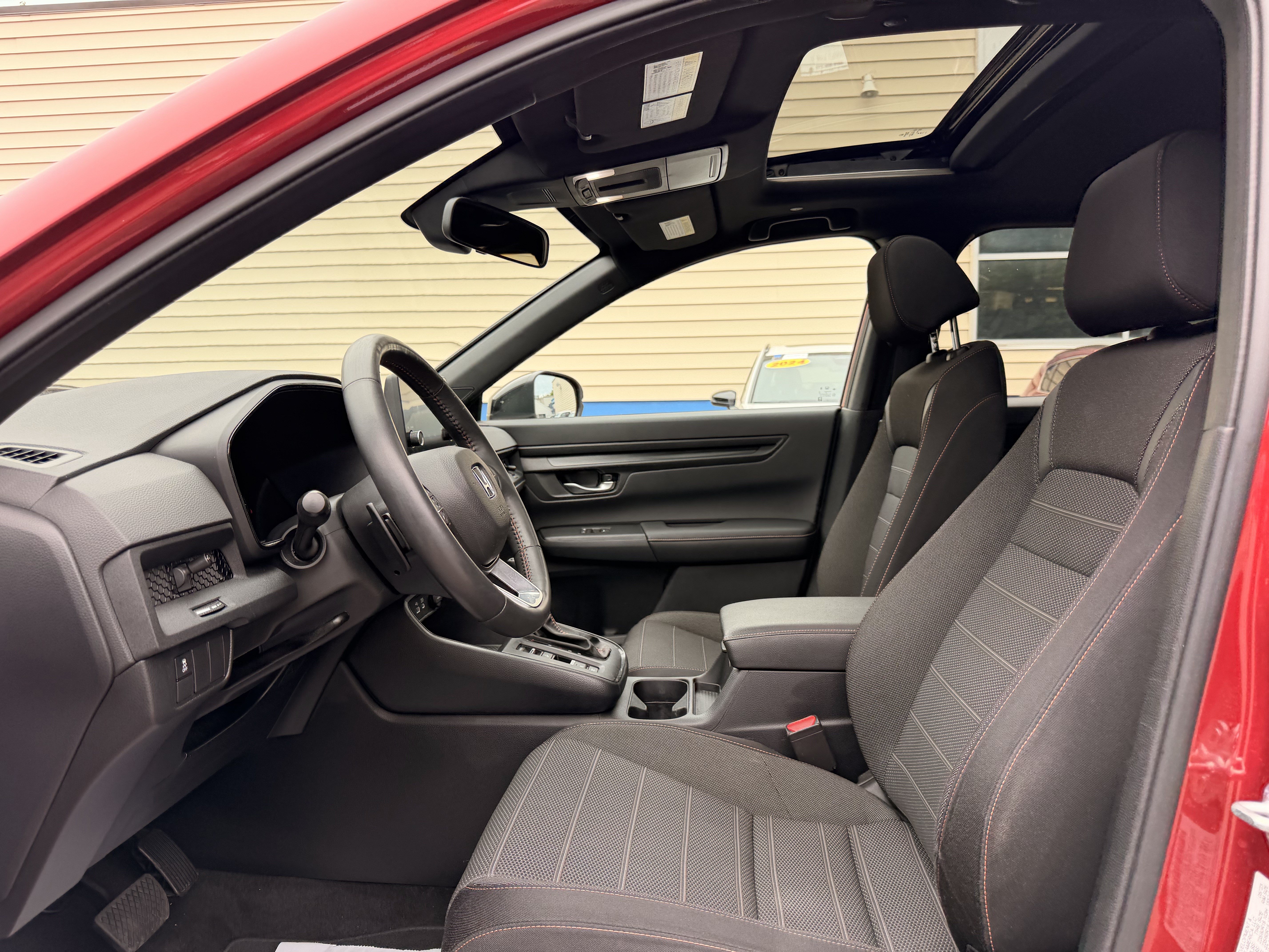 Used 2023 Honda CR-V Sport image 14
