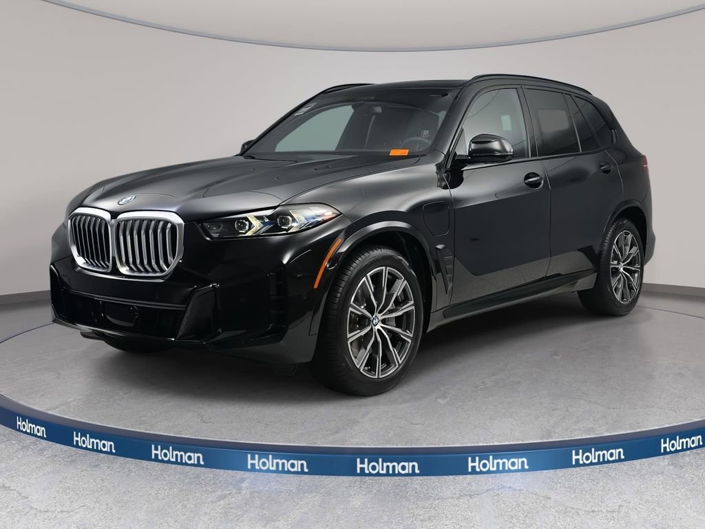 New 2026 BMW X5 xDrive50e w/ Executive Package image 1