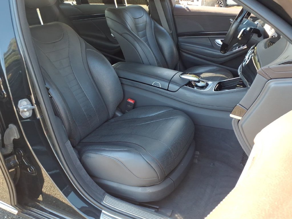 Used 2020 Mercedes-Benz S 560 4MATIC Sedan image 13