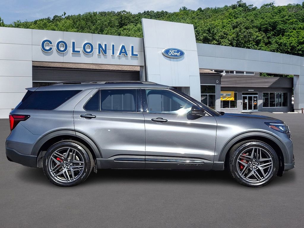 Certified 2025 Ford Explorer ST image 7