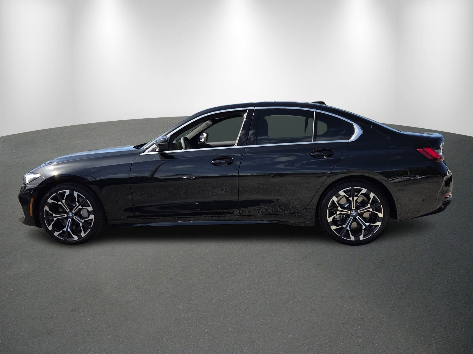 New 2026 BMW 330i Sedan w/ Premium Package RWD image 4