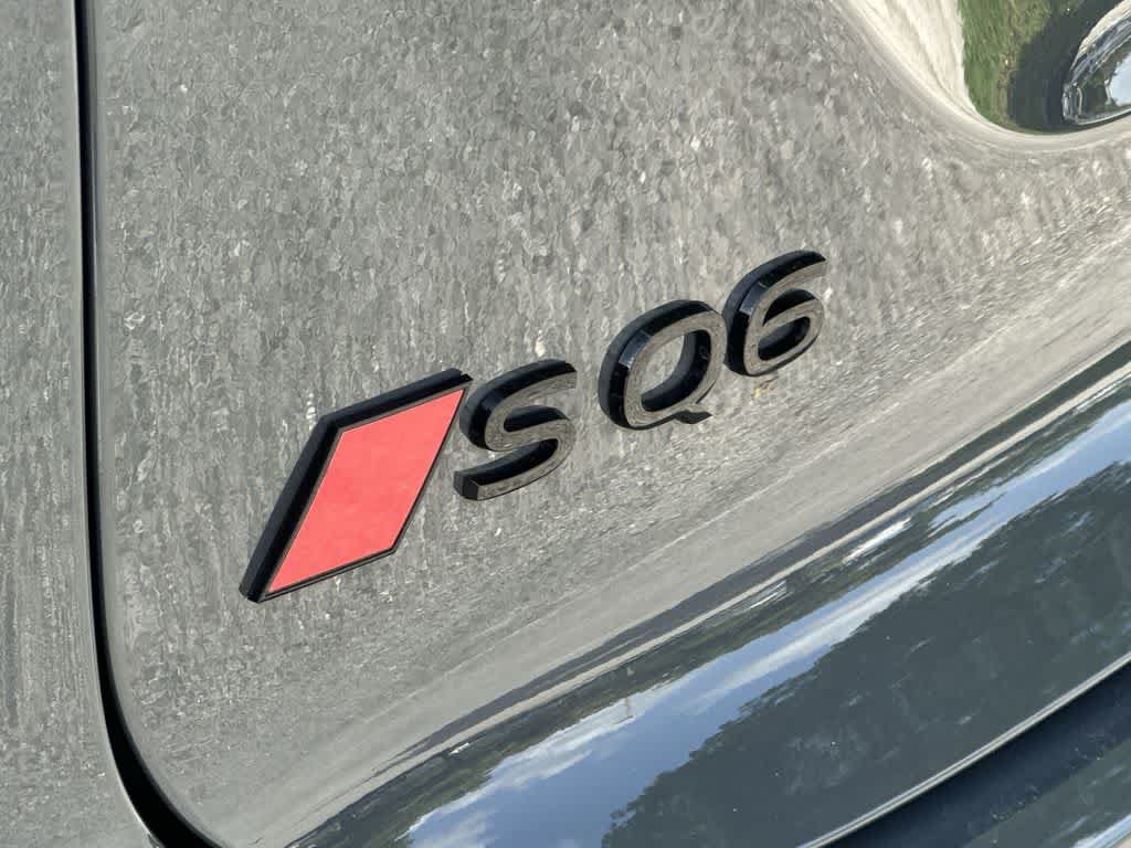 Used 2025 Audi SQ6 e-tron Prestige AWD/4WD image 10