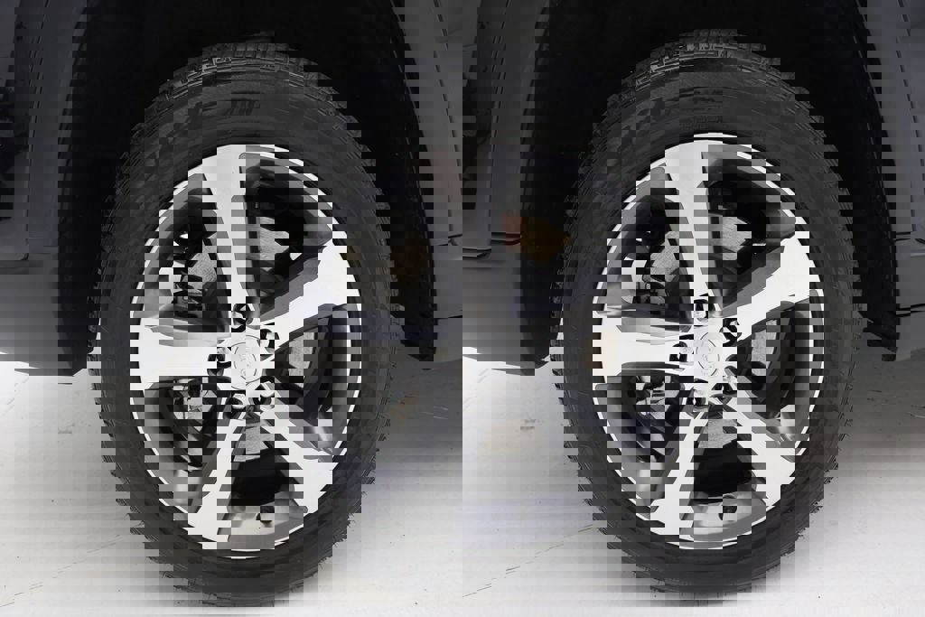 Used 2024 Jeep Grand Cherokee Limited 4xe image 9