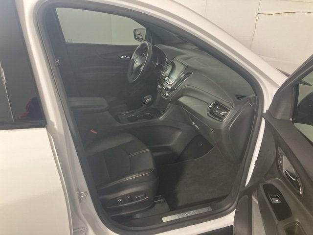 Used 2023 Chevrolet Equinox Premier image 15