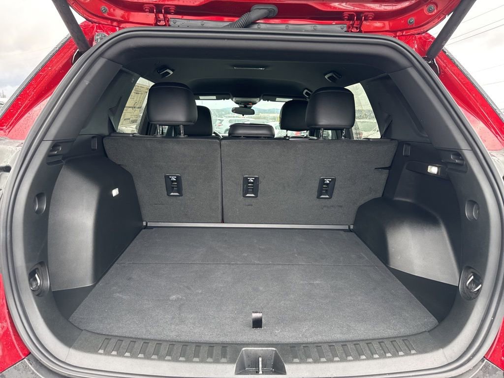 New 2026 GMC Terrain Elevation w/ Elevation Premium Package image 32