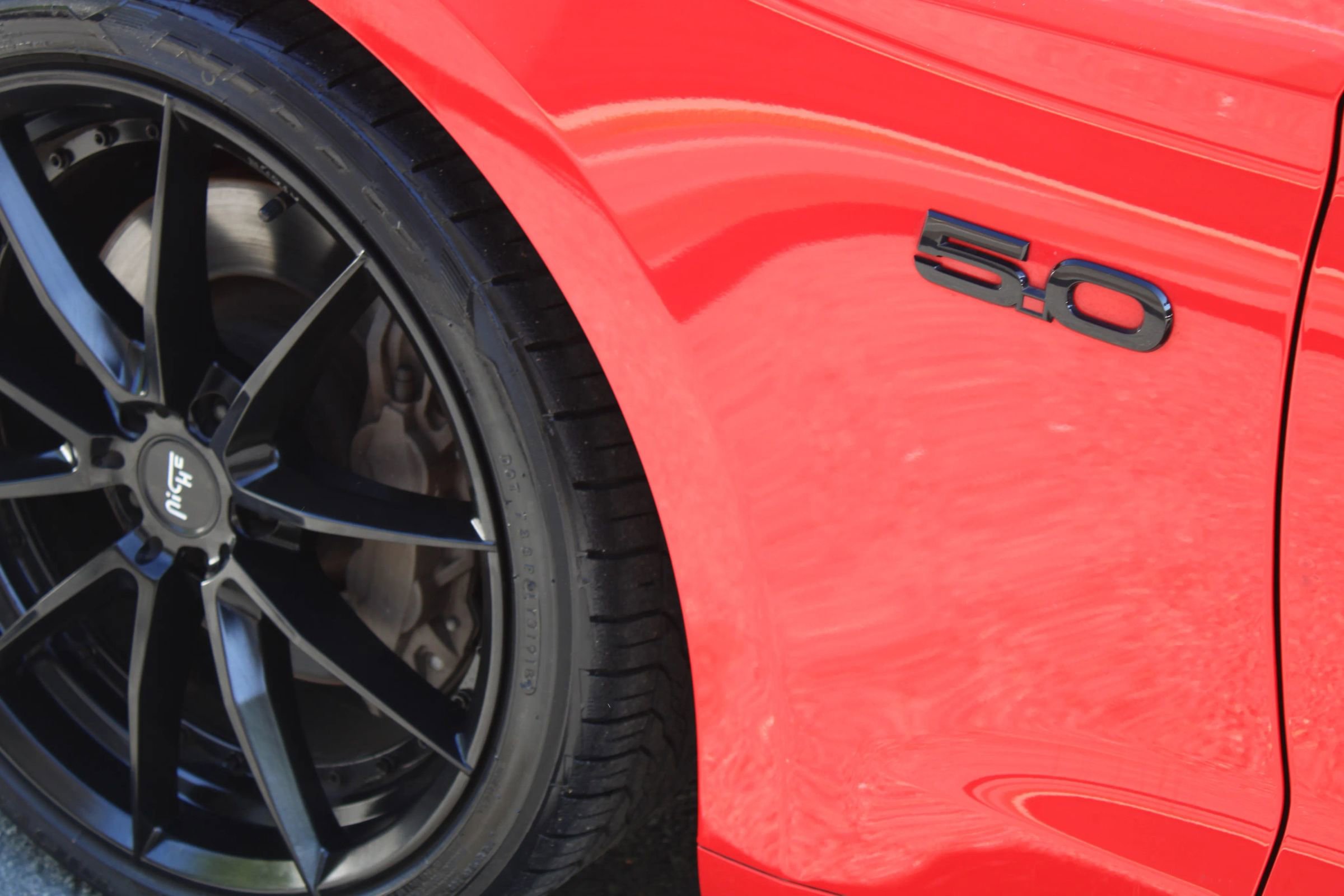 Used 2019 Ford Mustang GT w/ Black Accent Package RWD image 30