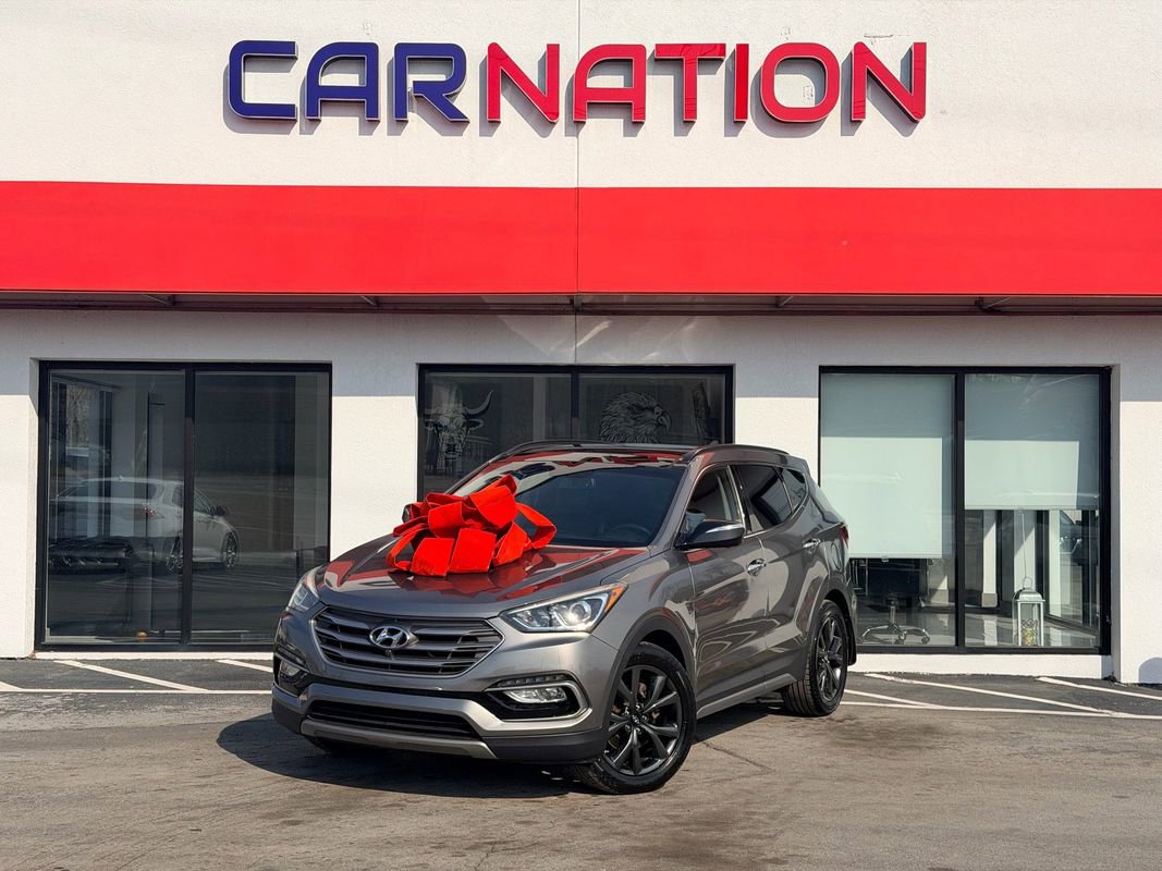 Used 2017 Hyundai Santa Fe Sport image 2
