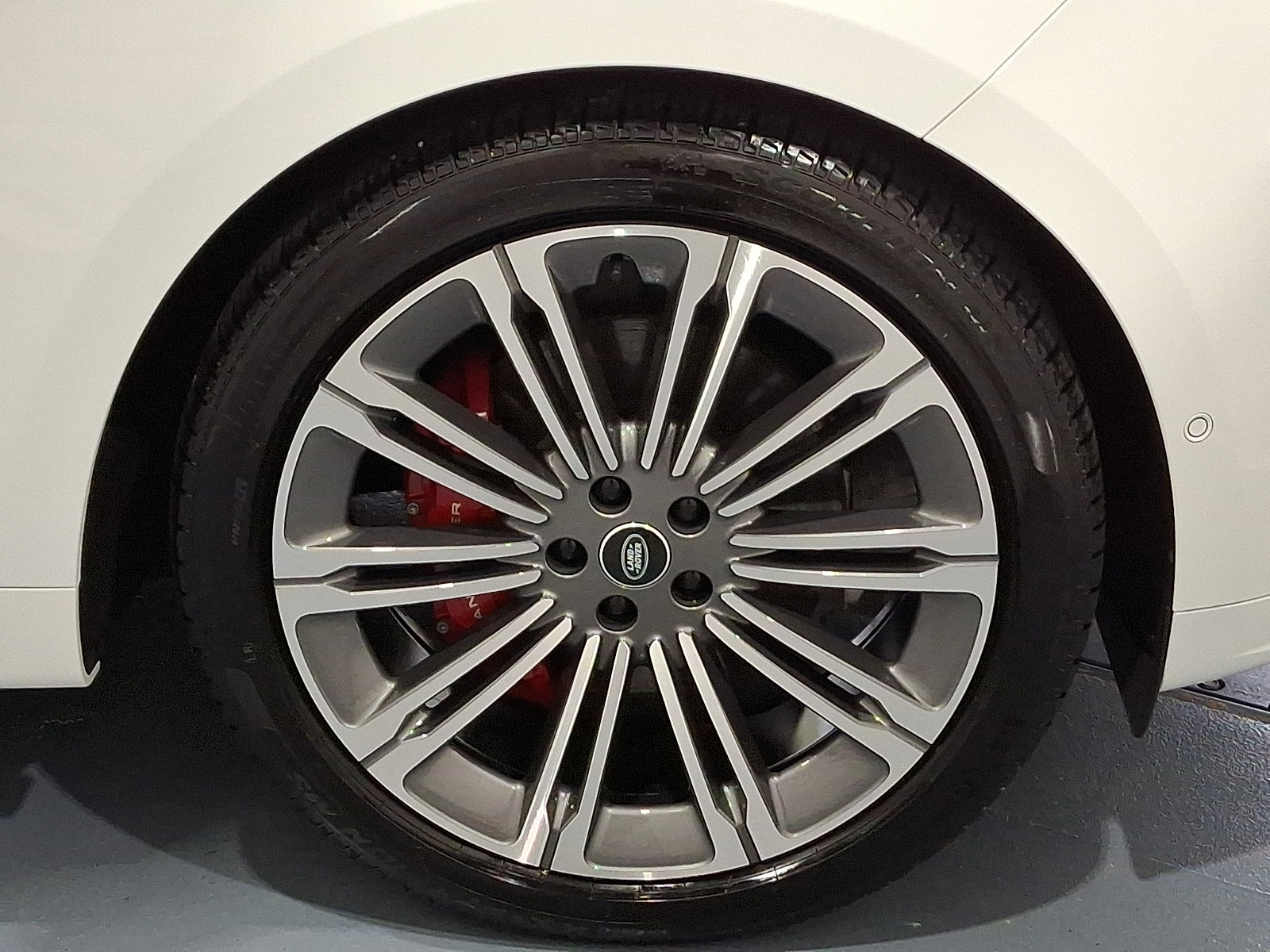 Certified 2025 Land Rover Range Rover Sport Dynamic SE image 7